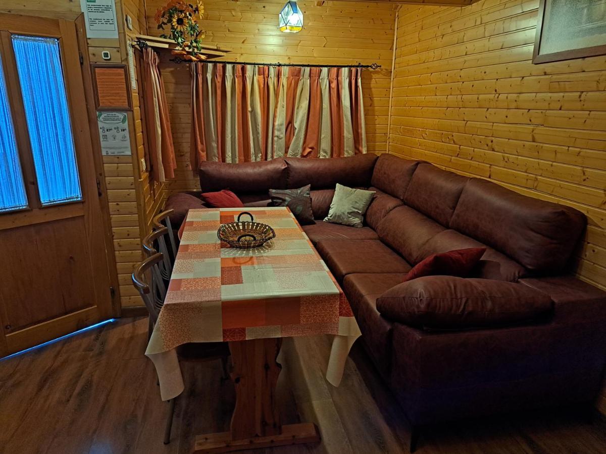Cabanas De Madera El Rinconcillo Arroyo Frio Exterior photo